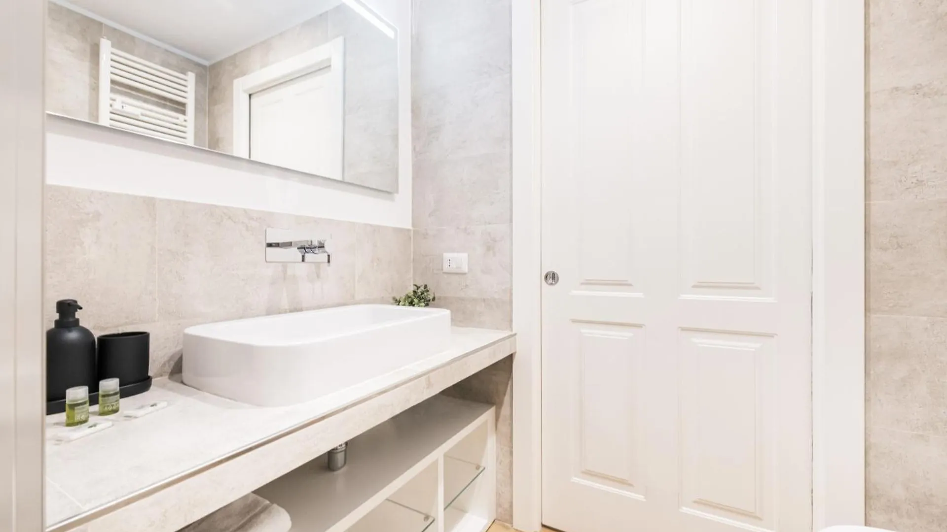 Easylife - Comfort E Armonia Sui Navigli 밀라노 아파트